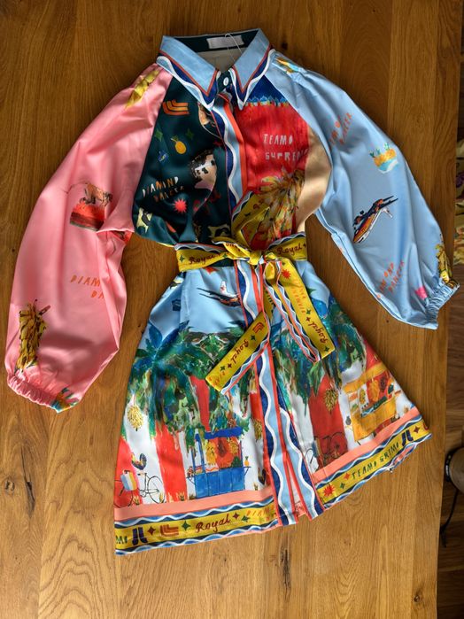 Уникална рокля сатен с колан самолет