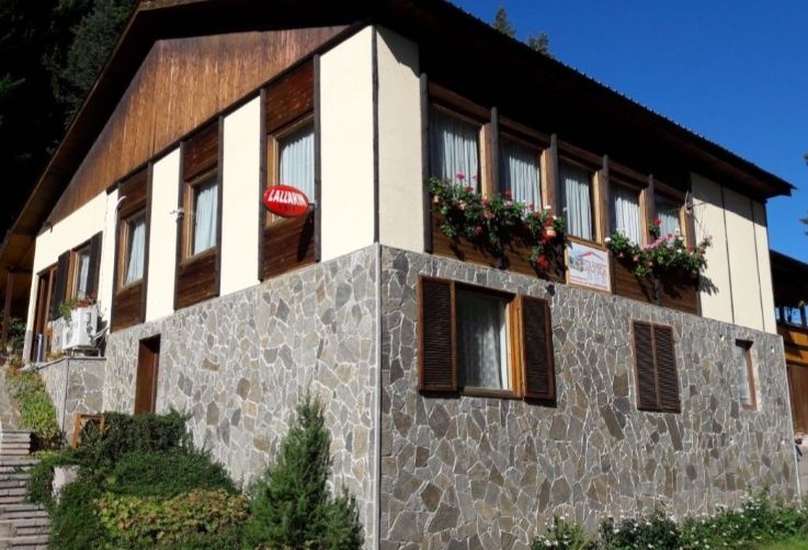 Дава се под наем Къща в с. Равногор, Област Пазарджик - 391 кв.м за 4845 € - Снимка #6