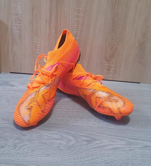 Ghete fotbal Puma future 8