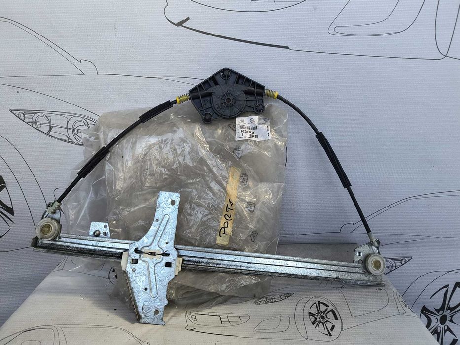 Macară Macara Geam Față Stânga Peugeot 307 2004 / 2001-2005 Cod OEM 9221K0 (5C2)