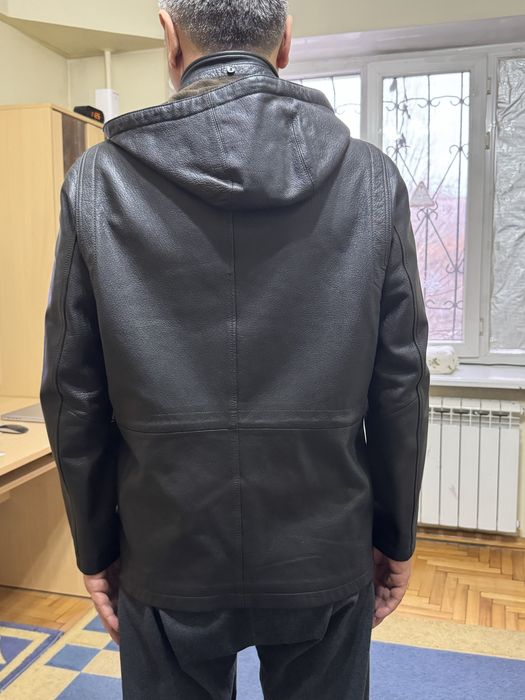 Продам кожанную куртку