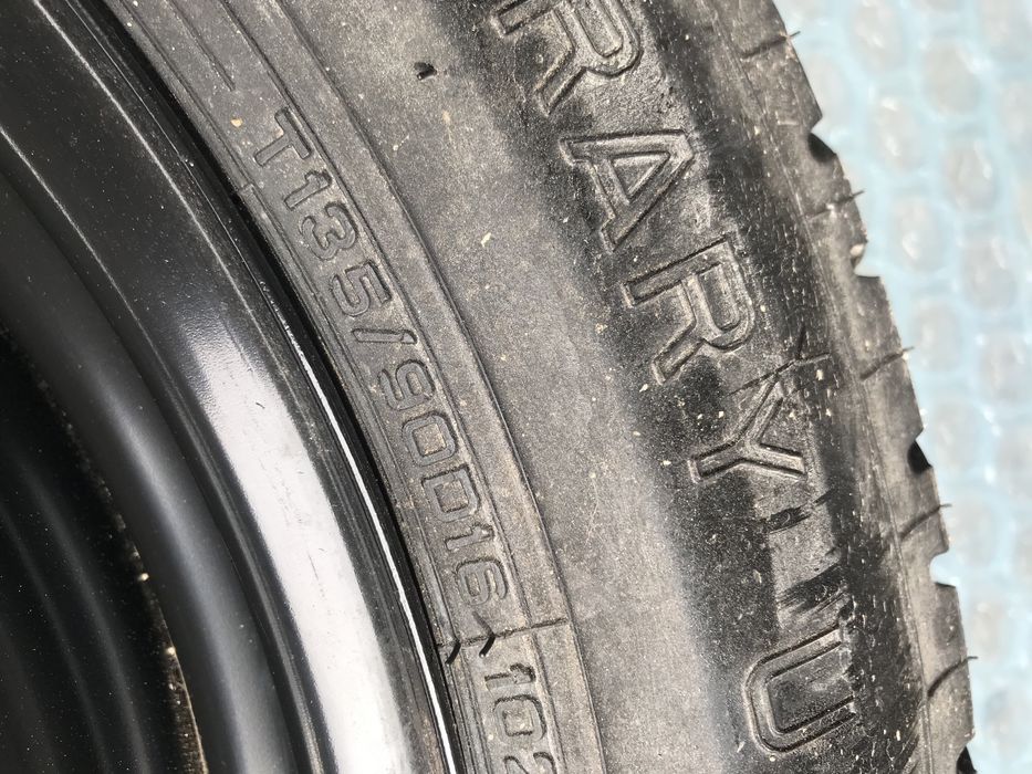 Резервна гума тип патерица 16 цола  5х114.3 66.1 централен отвор