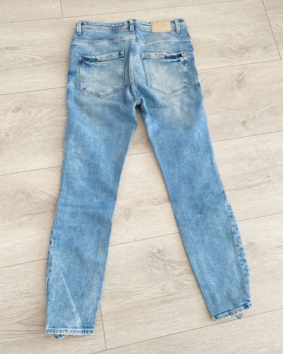 Blugi zara marime 36 talie inalta