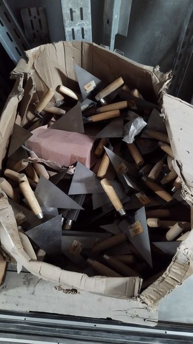 Мистрия, триъгълна зидарска 14/10см нови!