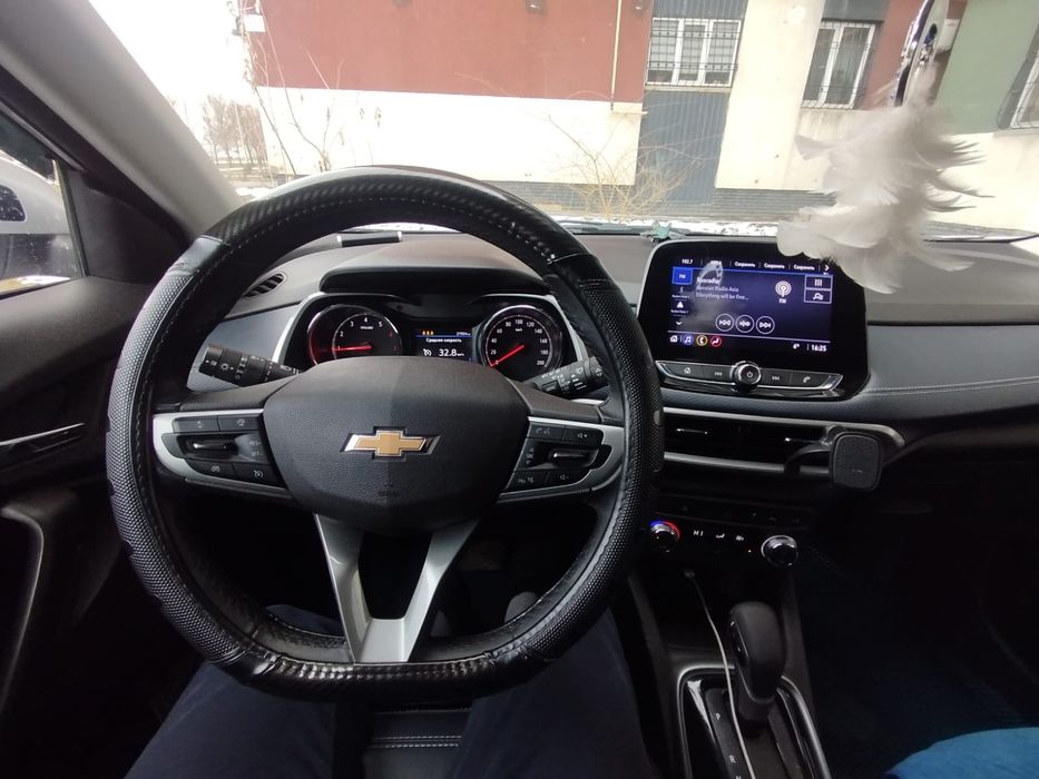 Автомобиль Chevrolet tracker