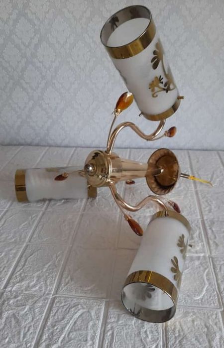 Табуретки новые разные