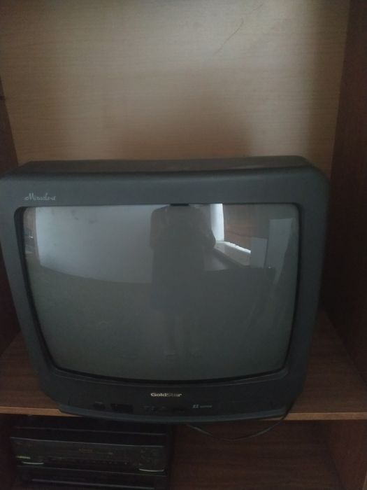 Продаю телевизор