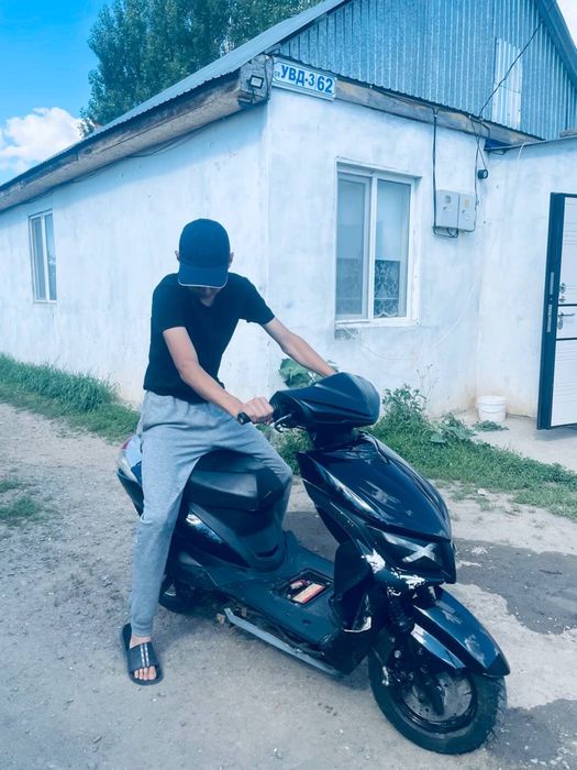 Продается мопед м8