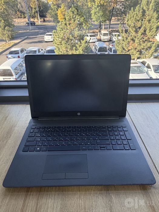 Noutbook i3 1 TB