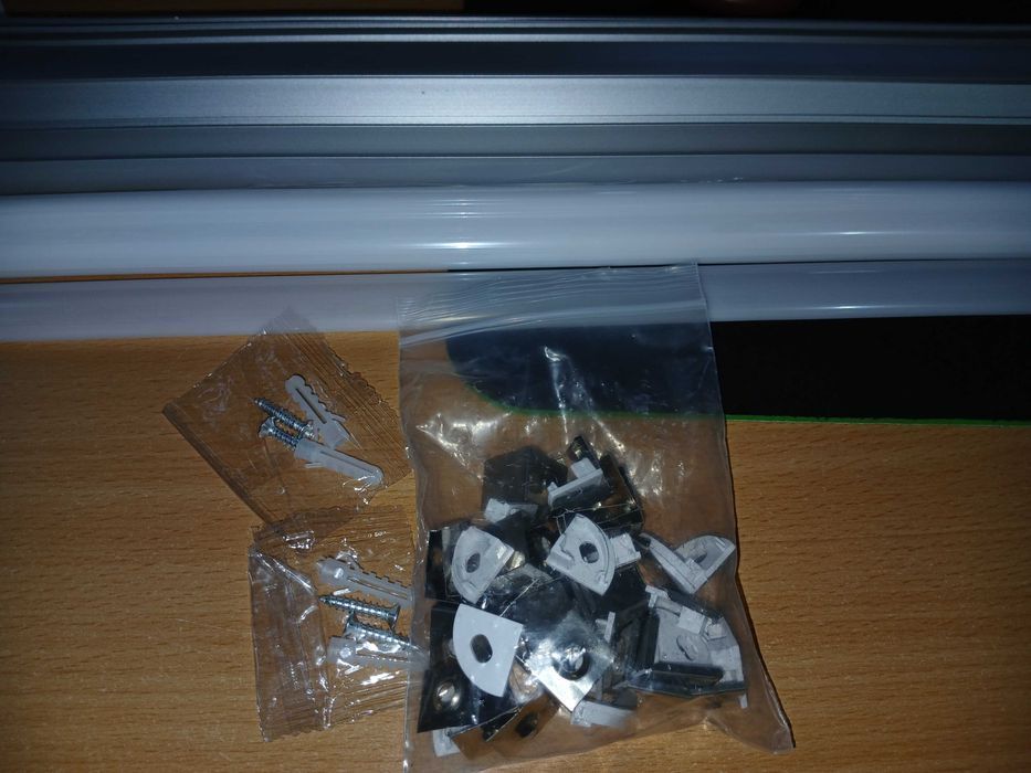 Set 10 profile aluminiu pentru lumini LED, 100 cm, alb argintiu