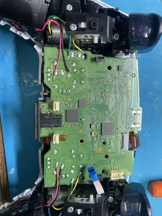 Reparatii Controllere/Joystick PlayStation Console PS4/PS5/Xbox One S/X