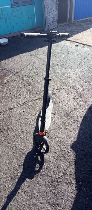 Продам подростковый самокат
