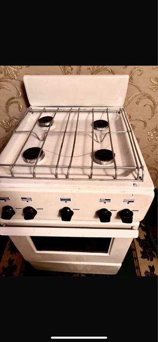 Продам газ плиту обычная рабочая