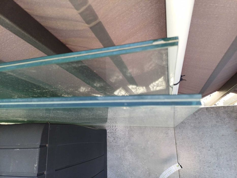 Protecție balcon din sticlă securizată