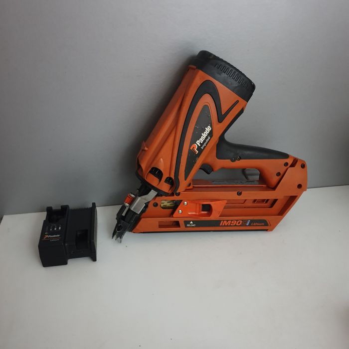 Paslode IM 90 Pistol de puscat cuie în lemn 90MM