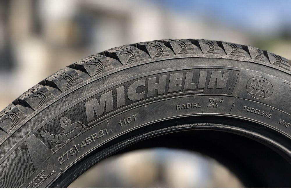 Продам зимние шины Michelin 275/45R21