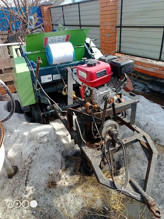 Продам мини пресс подборщик