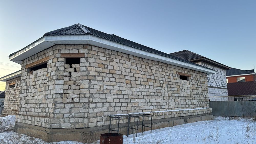 Продам дом с ЗУ 10соток