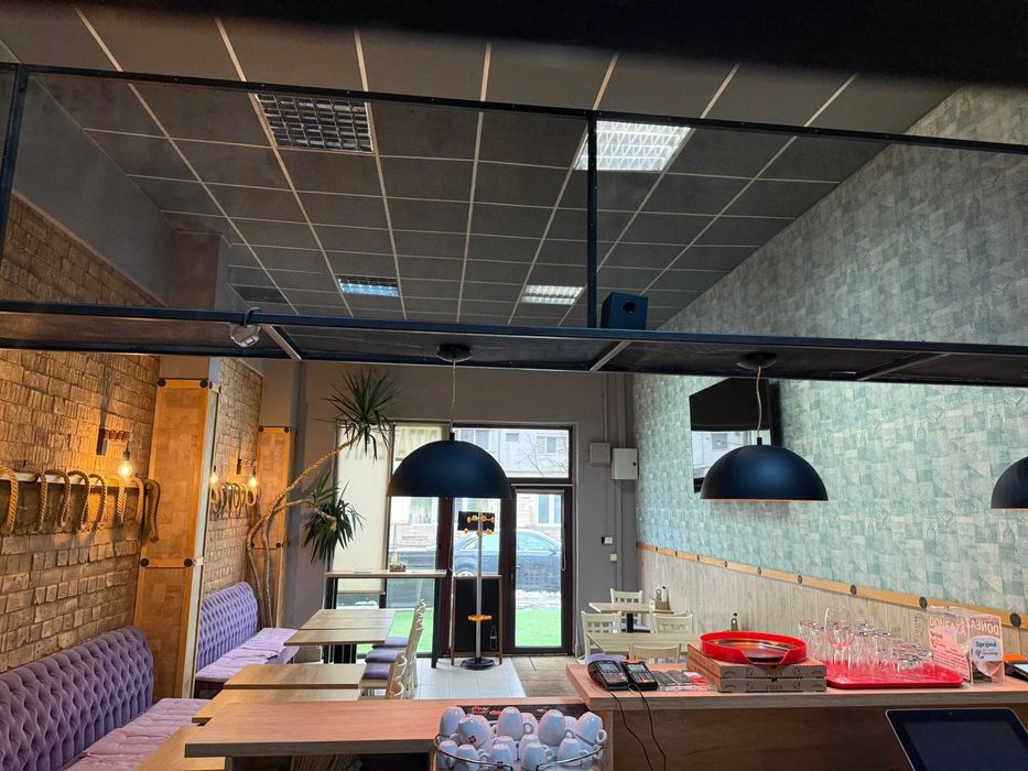 Vand bucatarie profesionala completa si mobilier restaurant 20,000 EUR