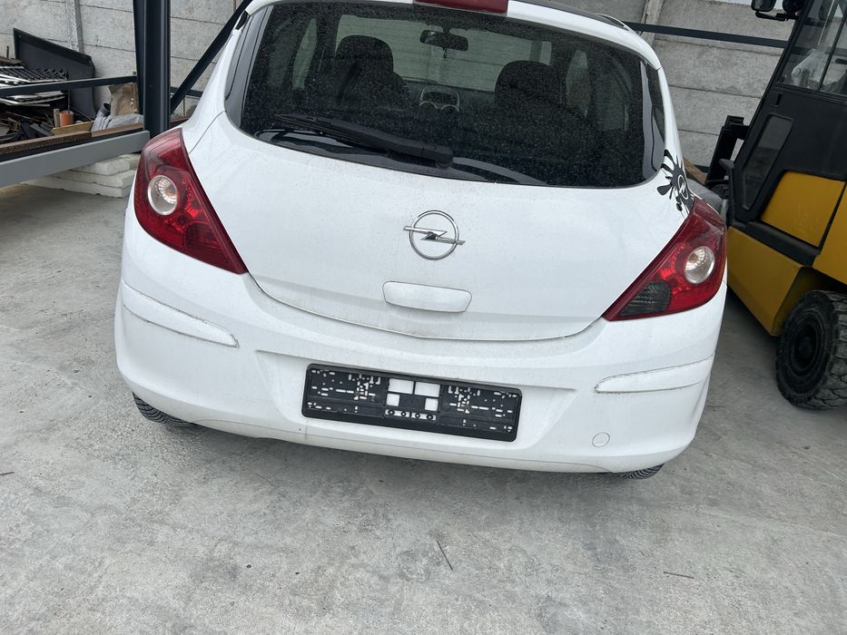 Dezmembrez Opel Corsa D 1.3 diesel 55kw 2005-2010