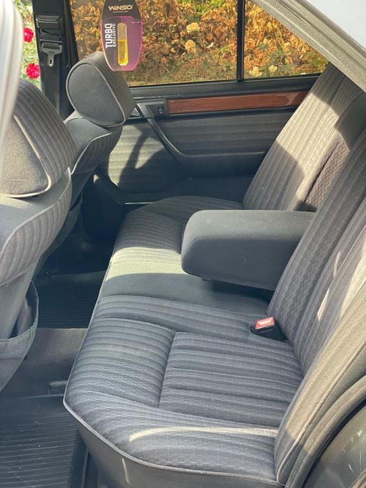 Мерс сатылады срочно жыгыттер