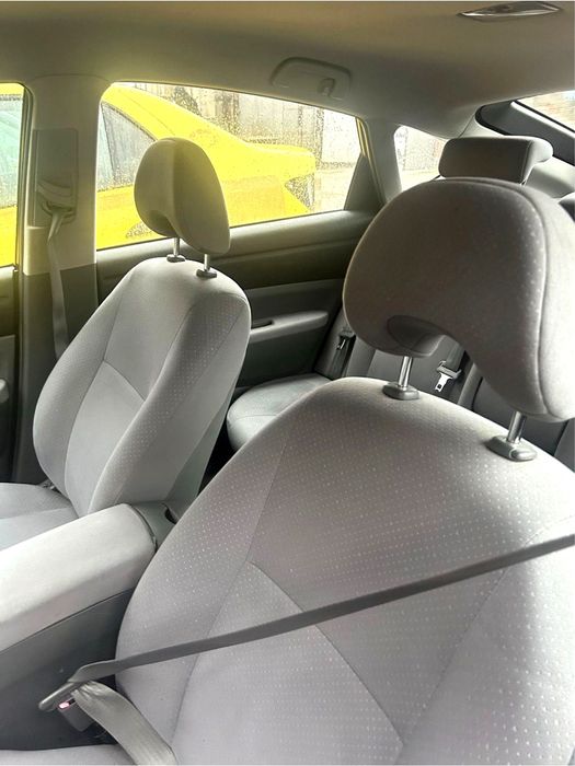 Toyota Prius 1.5 Hybrid 2007 – 130.000 km reali – baterie foarte bună