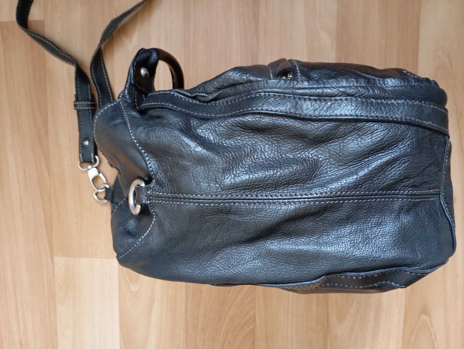 Дамска чанта от дебела естествена кожа