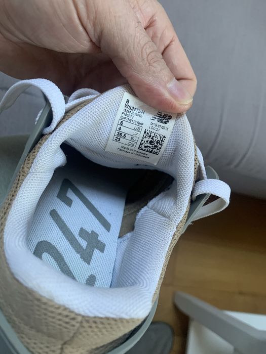 Adidasi New Balance 247