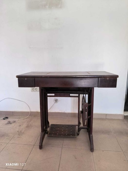 Masina de cusut UMC Casnica