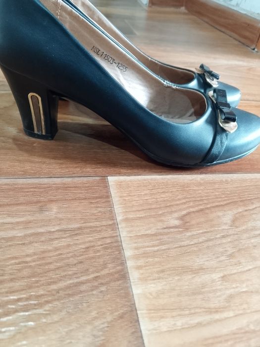 Туфли женские р 40