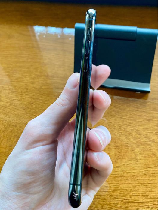 Iphone 11 pro 256 гб.