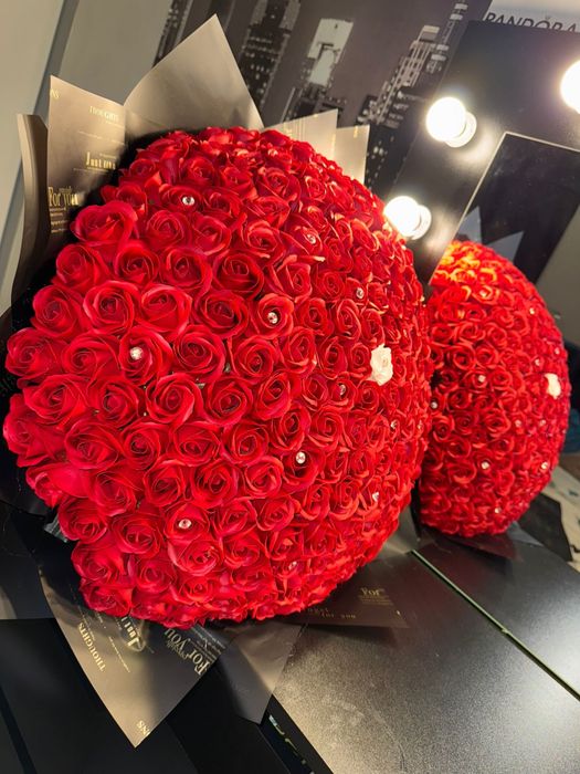 buchete trandafiri flori sapun buchet cadou personalizat aranjament