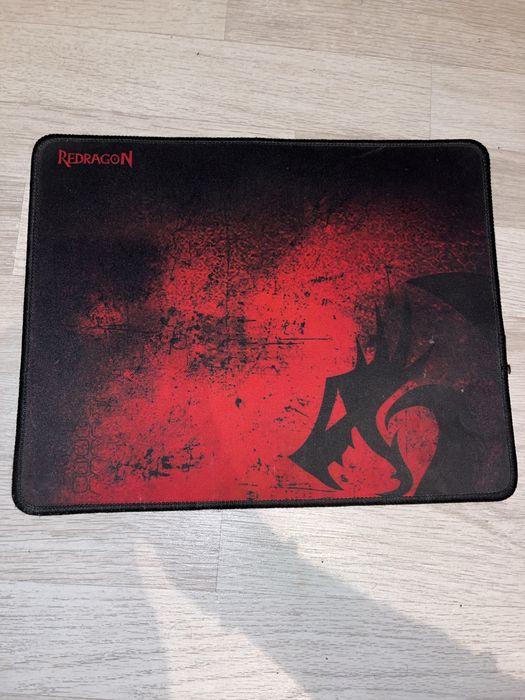 Tastatura si mouse pad redragon