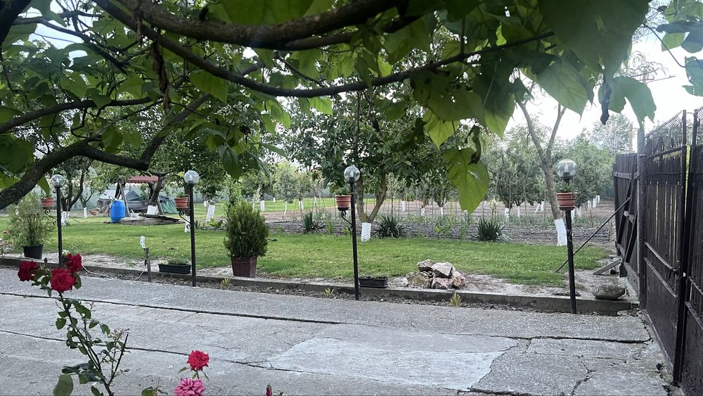 Casă de vânzare – 3 dormitoare, teren 1200 mp – Gherghița, Prahova