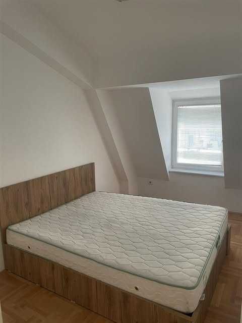 Продава се Двустаен апартамент в София, Център - 95 кв.м за 2579 €/кв.м - Снимка #1