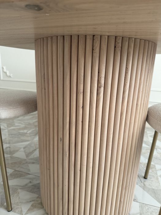 Кухонный круглый стол