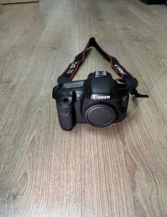 Фотоаппарат Canon EOS 7D