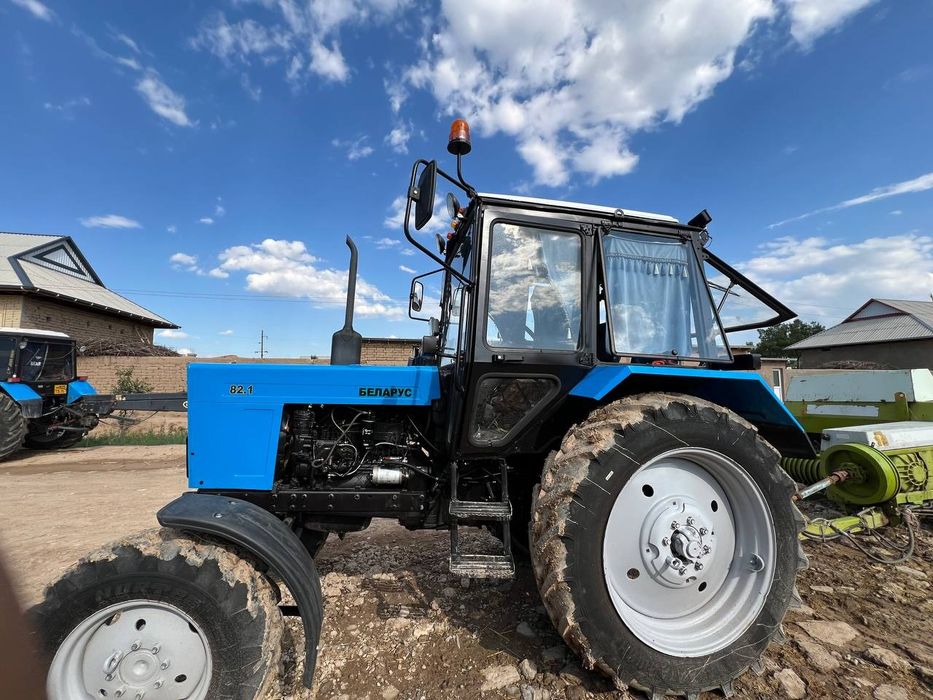 Belarus Mtz82.1 sotiladi
