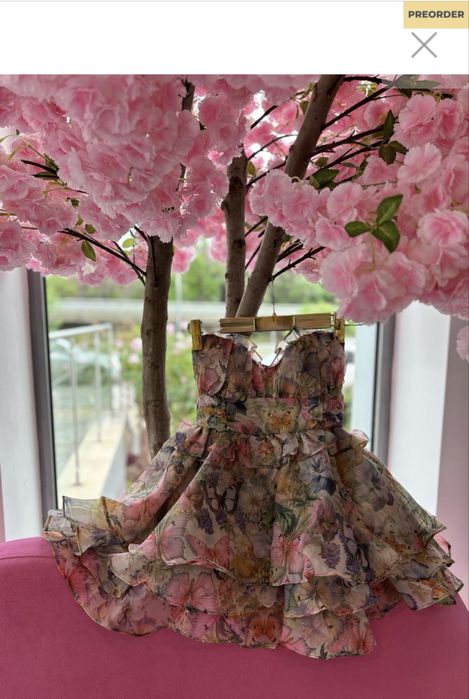 Официална рокля с пеперуди