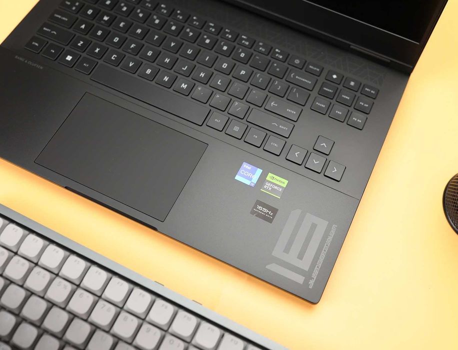 ПРОДАМ HP OMEN 16 Игровой Ноутбук Core™i9-13900HX/16GB/1TBSSD/RTX4060.