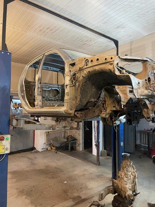 Dezmembrez Mitsubishi L200 2.5 diesel 2006-2009