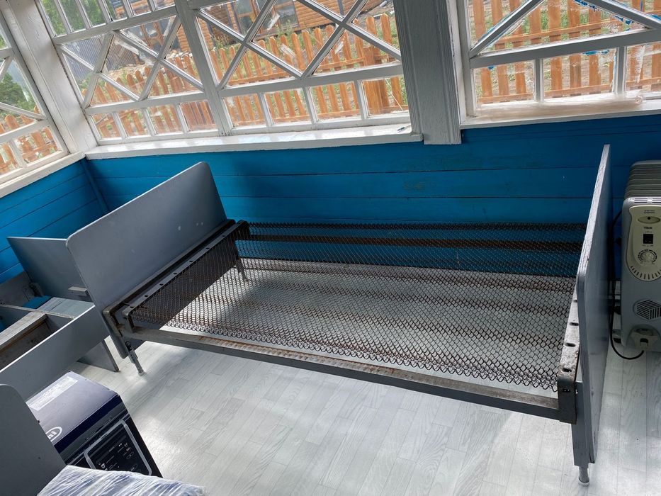 Кровати металлические