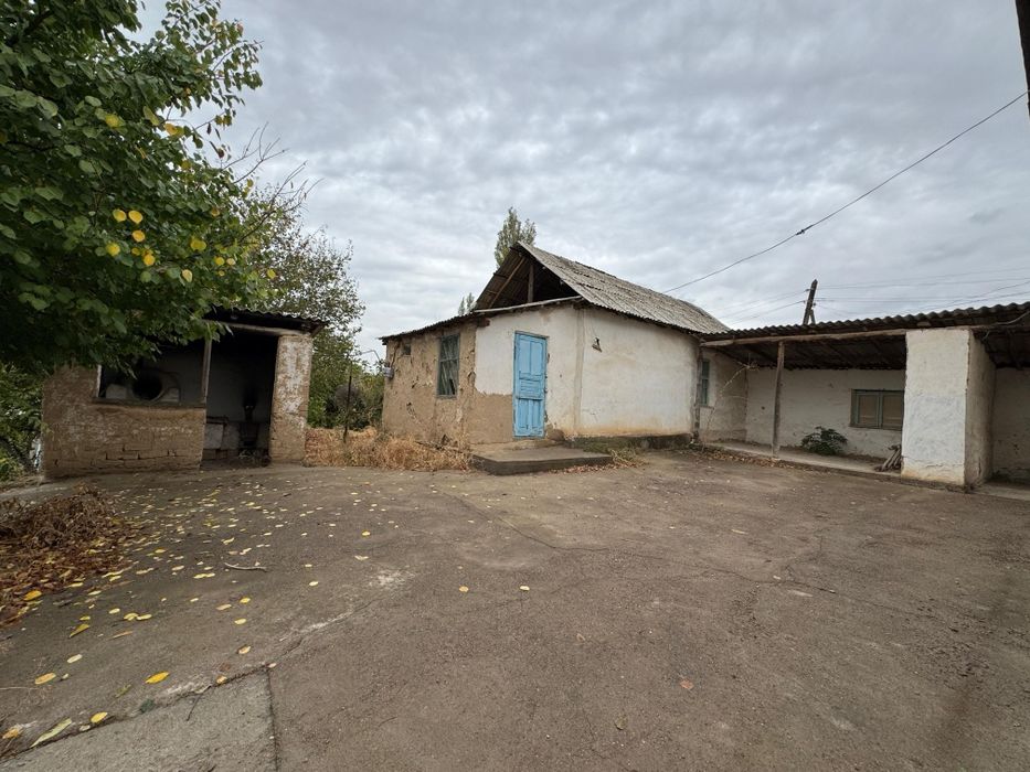 Участка сотилади