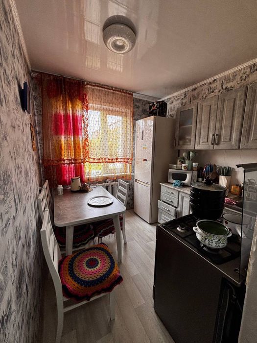 Продам 3 комнатную квартиру