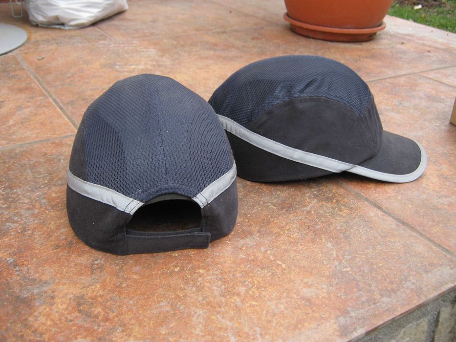 Casca protectie scuter trotineta bicicleta sapca frumoasa motoreta