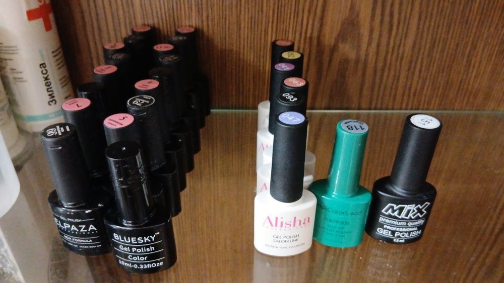 Продаю.гель лак .