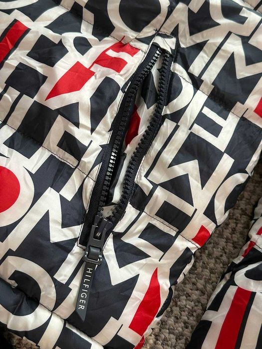 Мъжко яке Tommy Hilfiger с качулка оригинал размер M