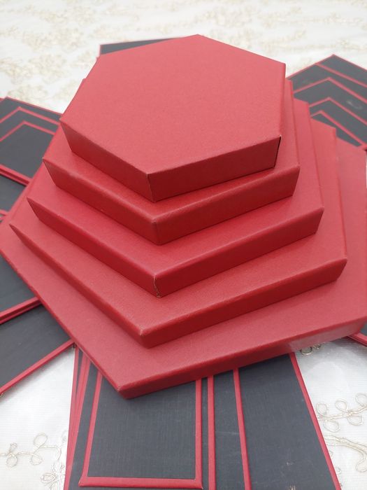 Падарични каробка