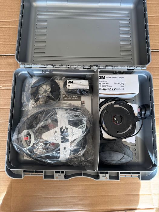 Masca de protecție cu filtre și auto respirator 3M modelul PV-300E