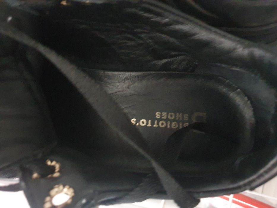 Bigiottos nr 41 27 cm interior din piele